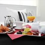 Amical 4*
