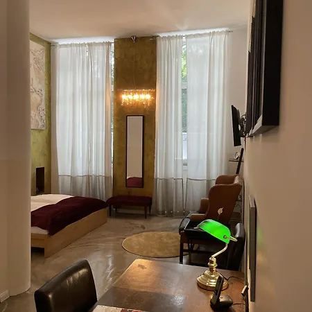 Hotel Amical 4*