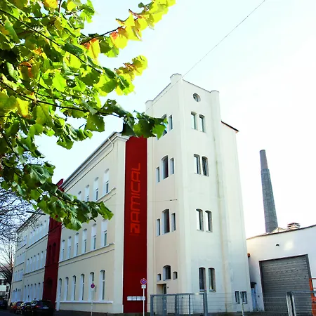 Amical Hotel 4*