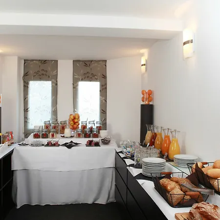Amical Hotel 4*